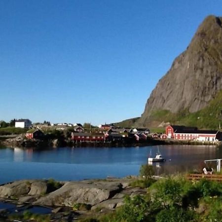 Nordlandshus Ved Havet Pa Reine, Lofoten Buitenkant foto