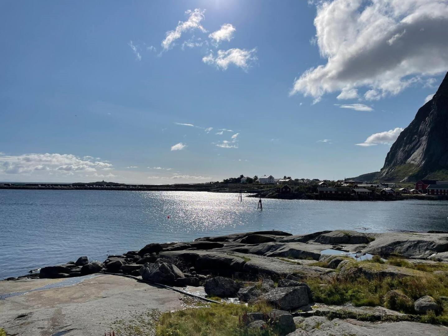Nordlandshus Ved Havet Pa Reine, Lofoten Buitenkant foto