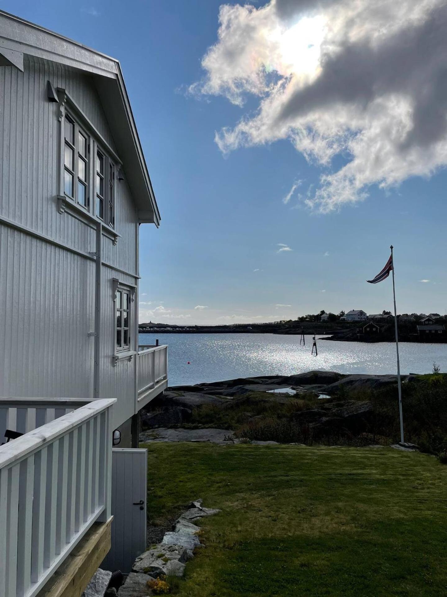 Nordlandshus Ved Havet Pa Reine, Lofoten Buitenkant foto